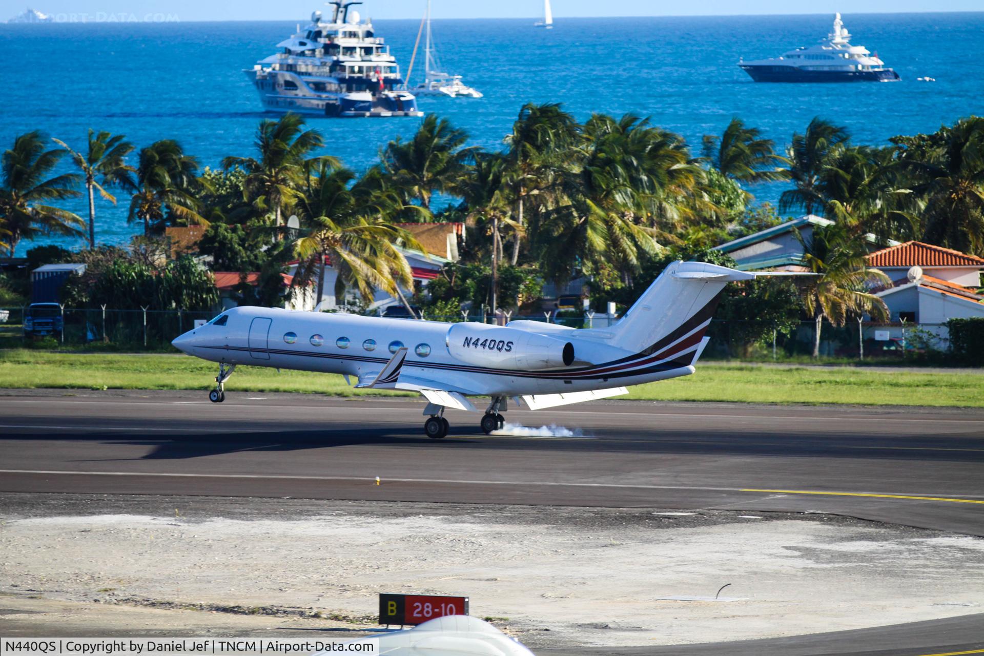N440QS, 2005 Gulfstream Aerospace GIV-X (G450) C/N 4025, N440QS