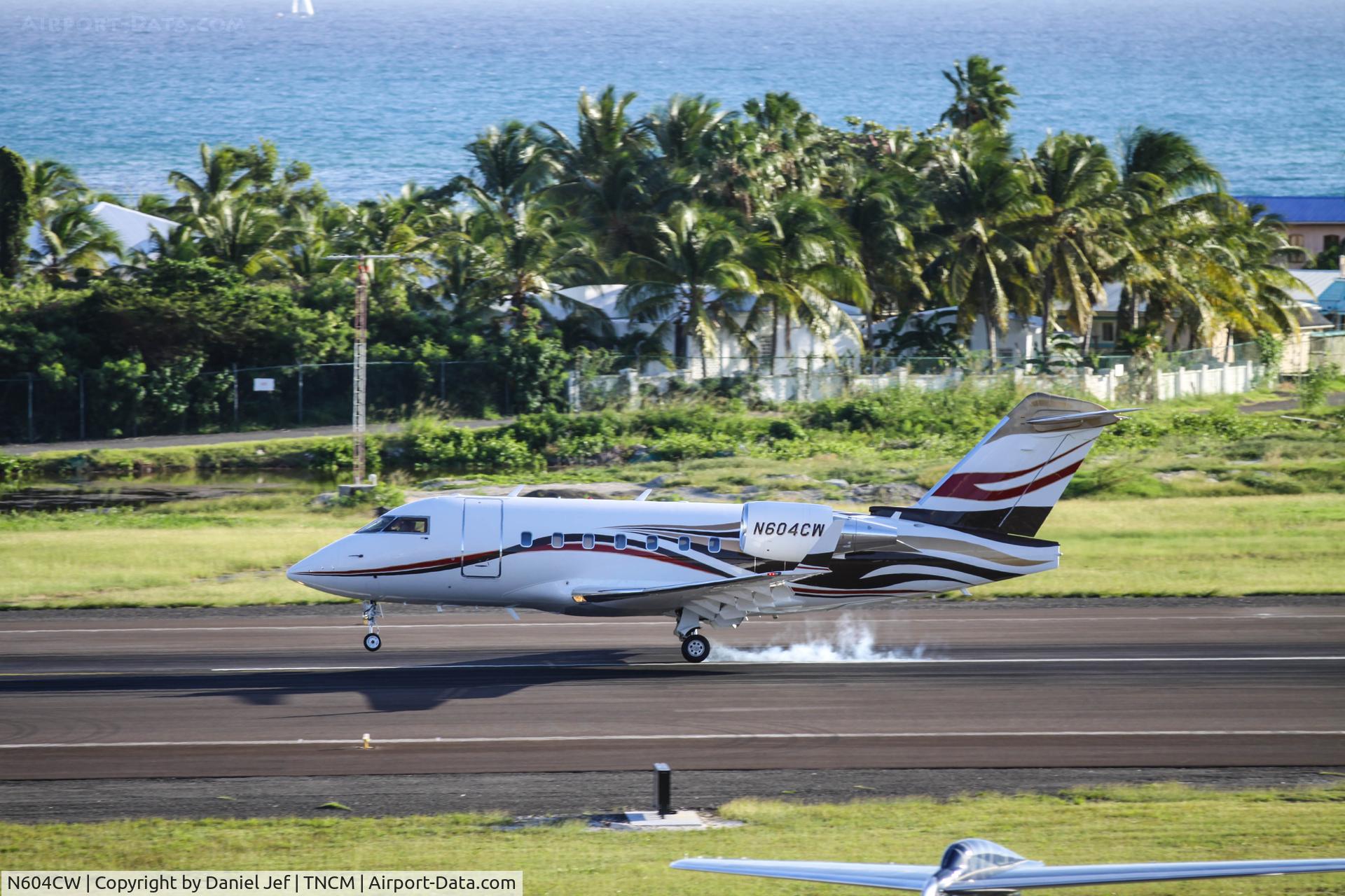N604CW, 2000 Bombardier Challenger 604 (CL-600-2B16) C/N 5455, n604cw
