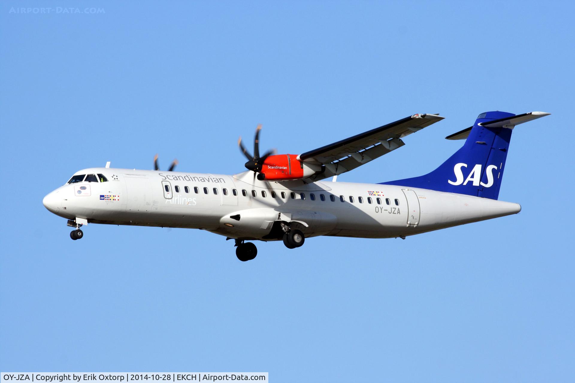 OY-JZA, 2013 ATR 72-600 (72-212A) C/N 1110, OY-JZA landing rw 22L