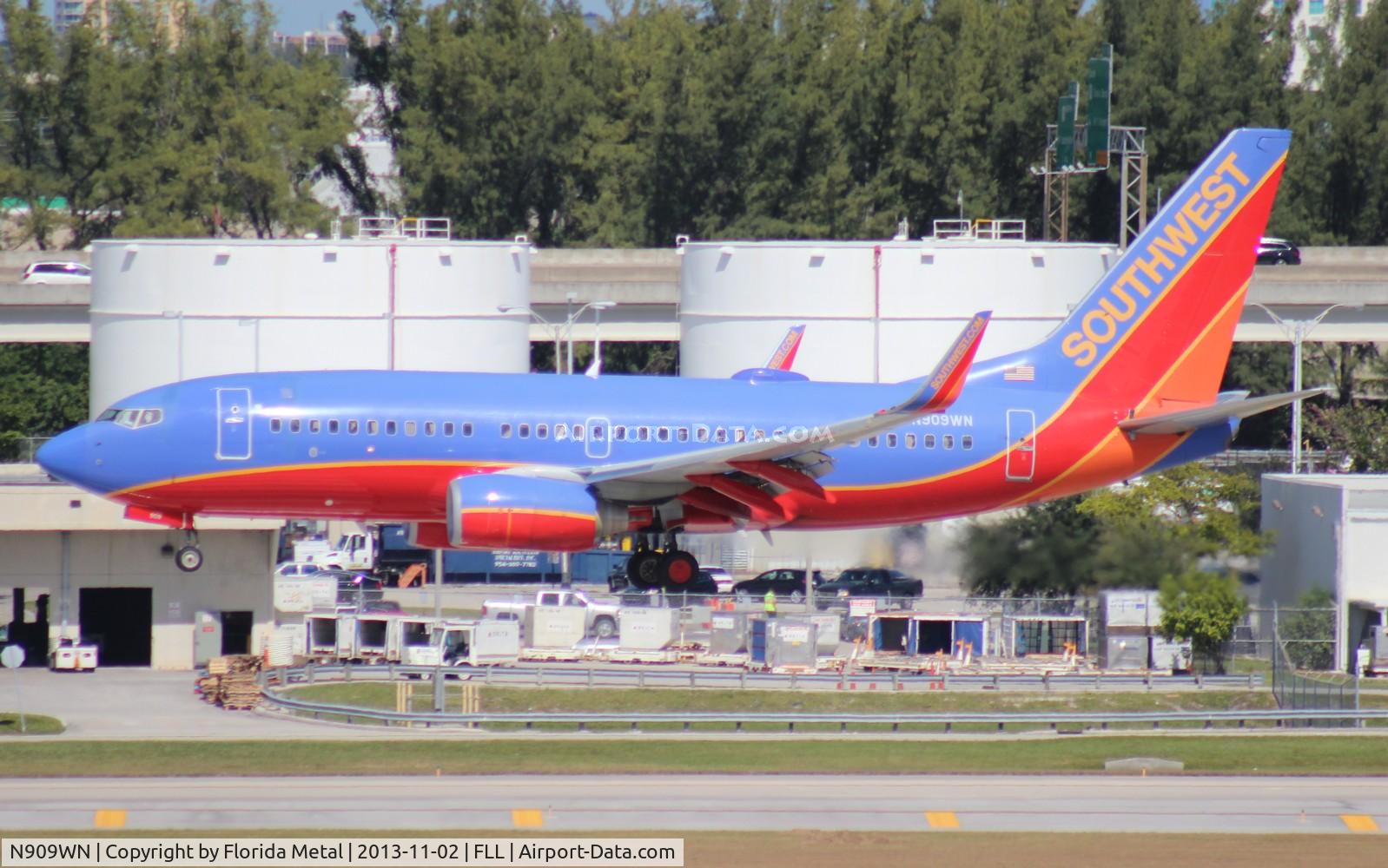 N909WN, 2008 Boeing 737-7H4 C/N 32458, Southwest
