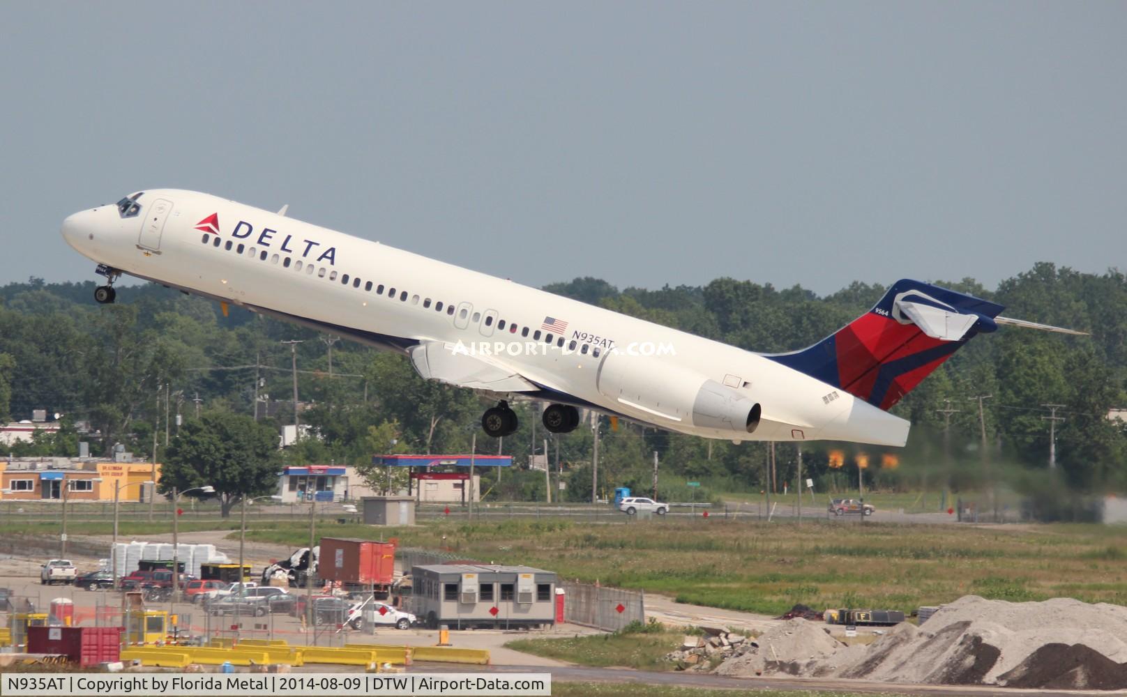 N935AT, 2000 Boeing 717-200 C/N 55069, Delta 717