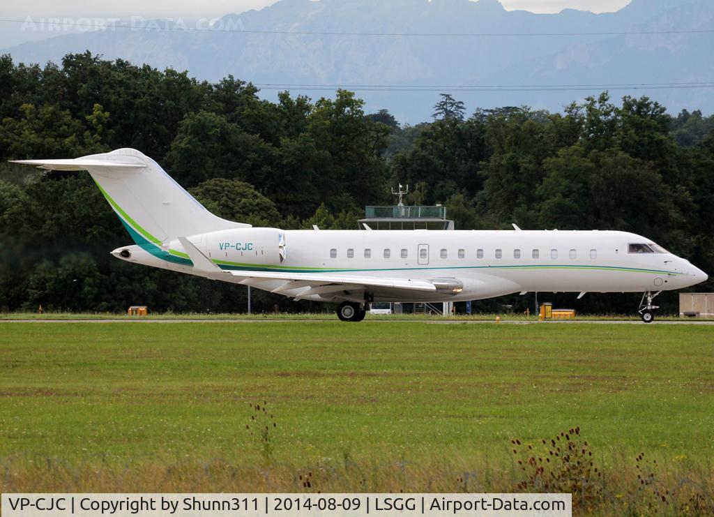 VP-CJC, 2012 Bombardier BD-700-1A10 Global 6000 C/N 9532, Ready for take off rwy 23