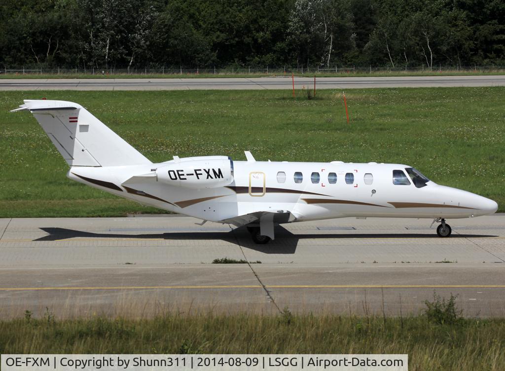 OE-FXM, 2007 Cessna 525A CitationJet CJ2+ C/N 525A-0341, Taxiing holding point rwy 23 for departure...