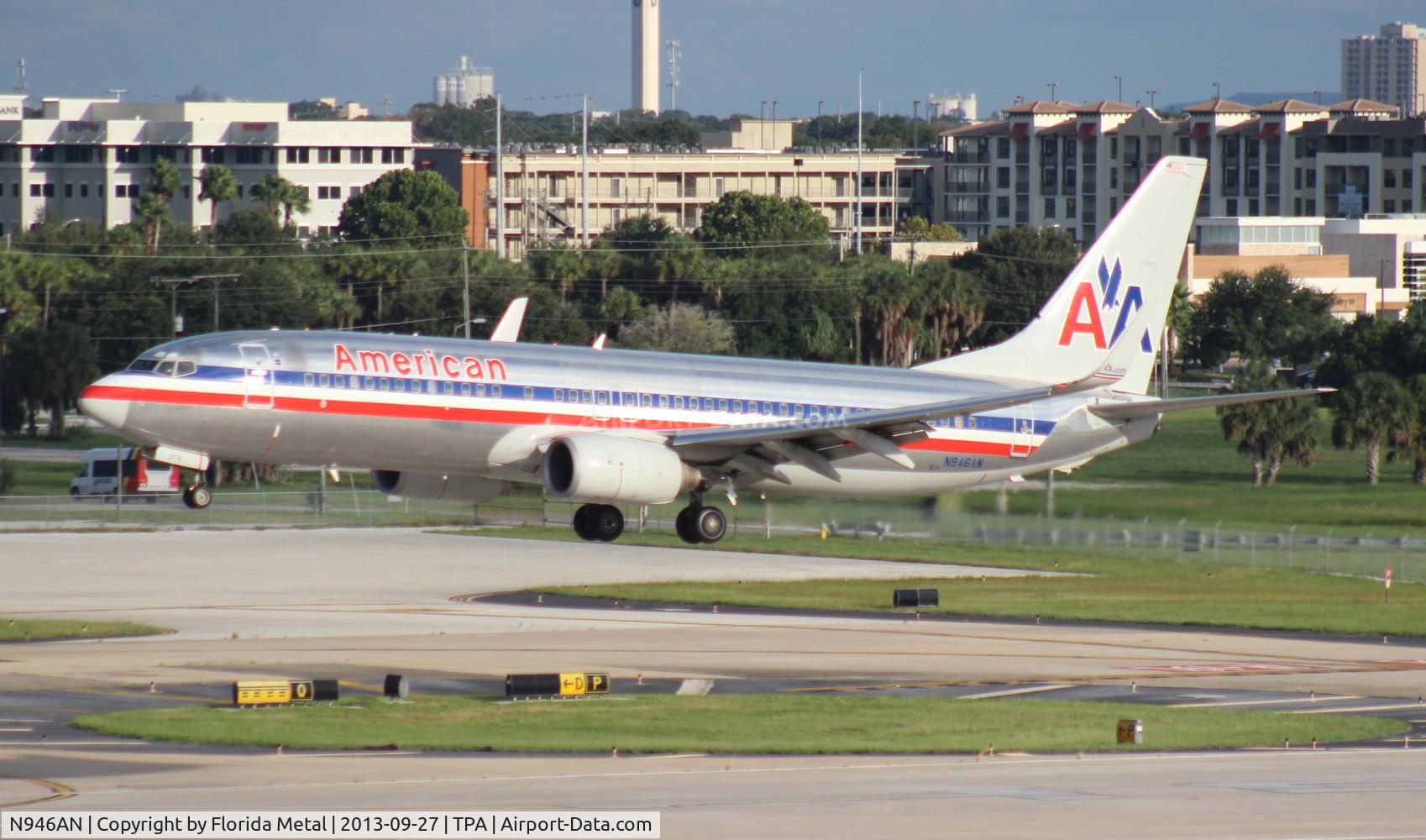N946AN, 2000 Boeing 737-823 C/N 30600, American