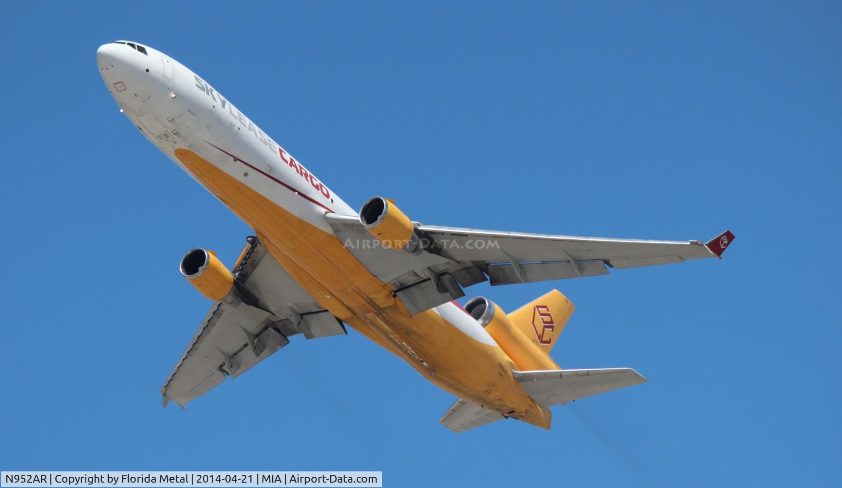 N952AR, 1992 McDonnell Douglas MD-11F C/N 48497, Skylease Cargo MD-11