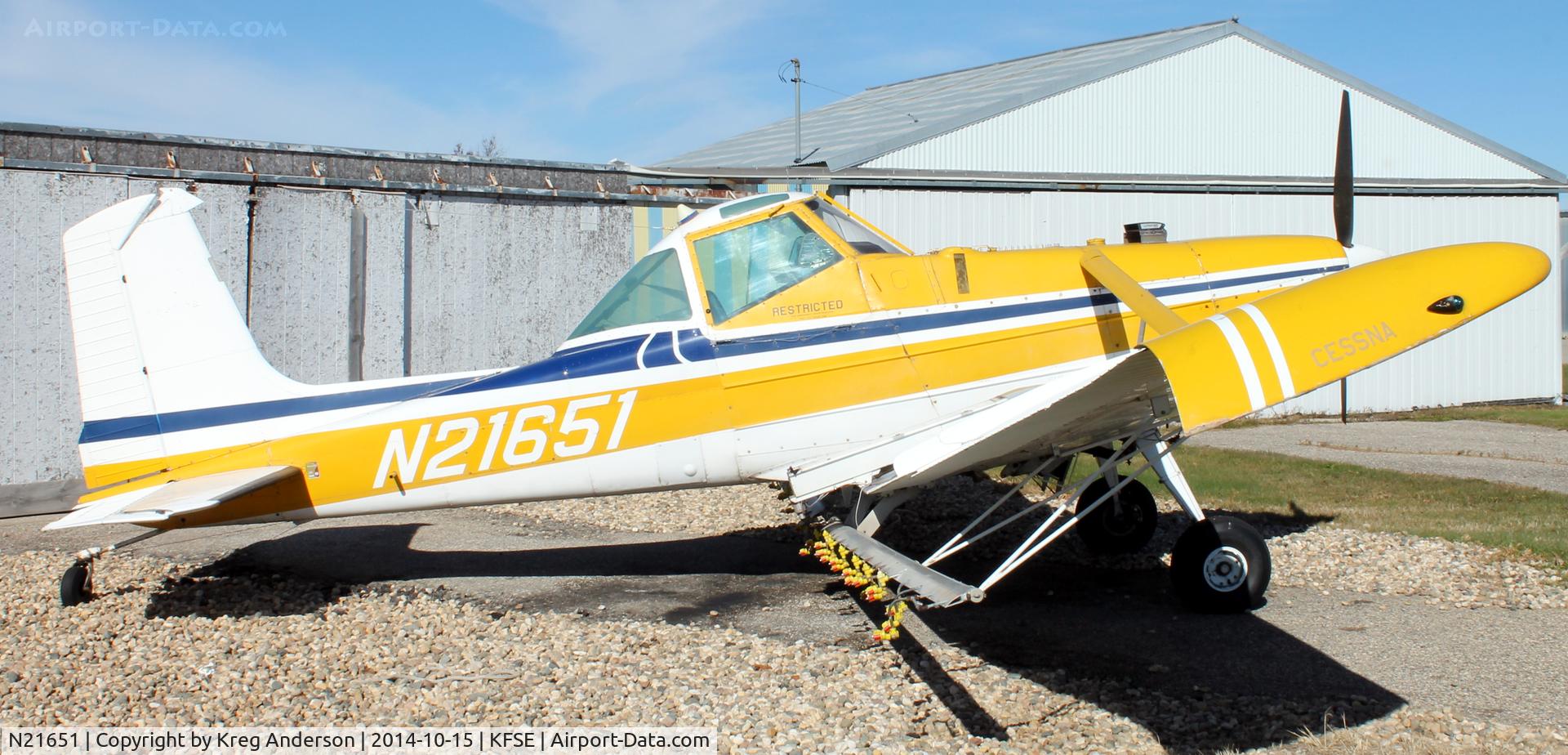 N21651, 1972 Cessna A188B C/N 18800934, Cessna A188B Agwagon on the ramp in Fosston, MN.