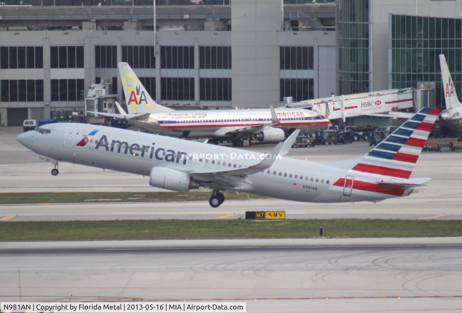 N981AN, 2009 Boeing 737-823 C/N 29569, American