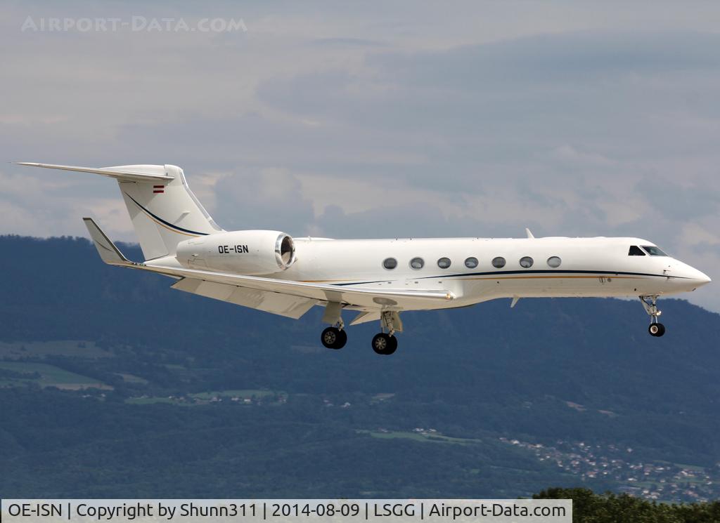 OE-ISN, 2012 Gulfstream Aerospace GV-SP (G550) C/N 5379, Landing rwy 23