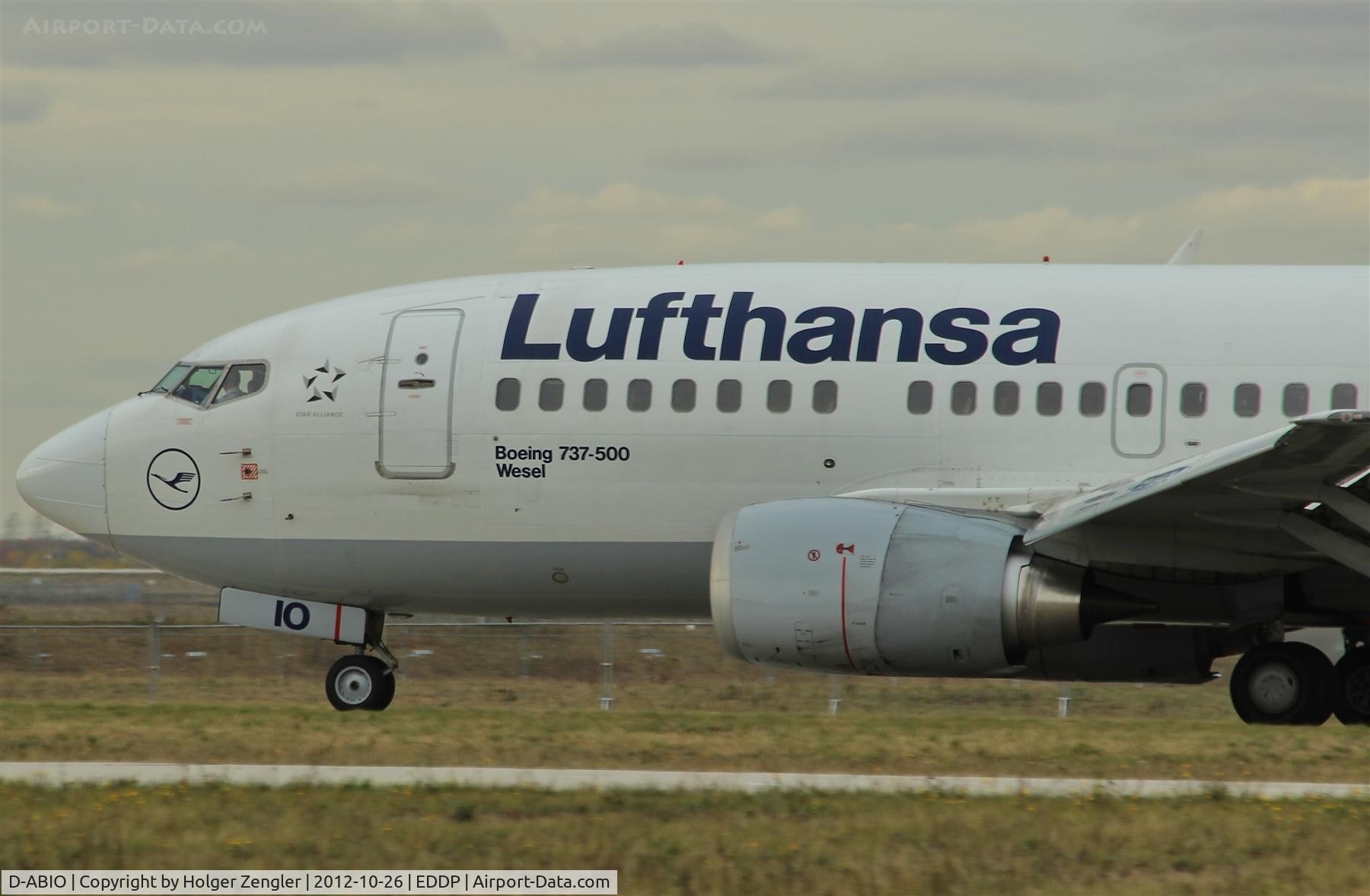D-ABIO, 1991 Boeing 737-530 C/N 24939, On taxi to stand 124....