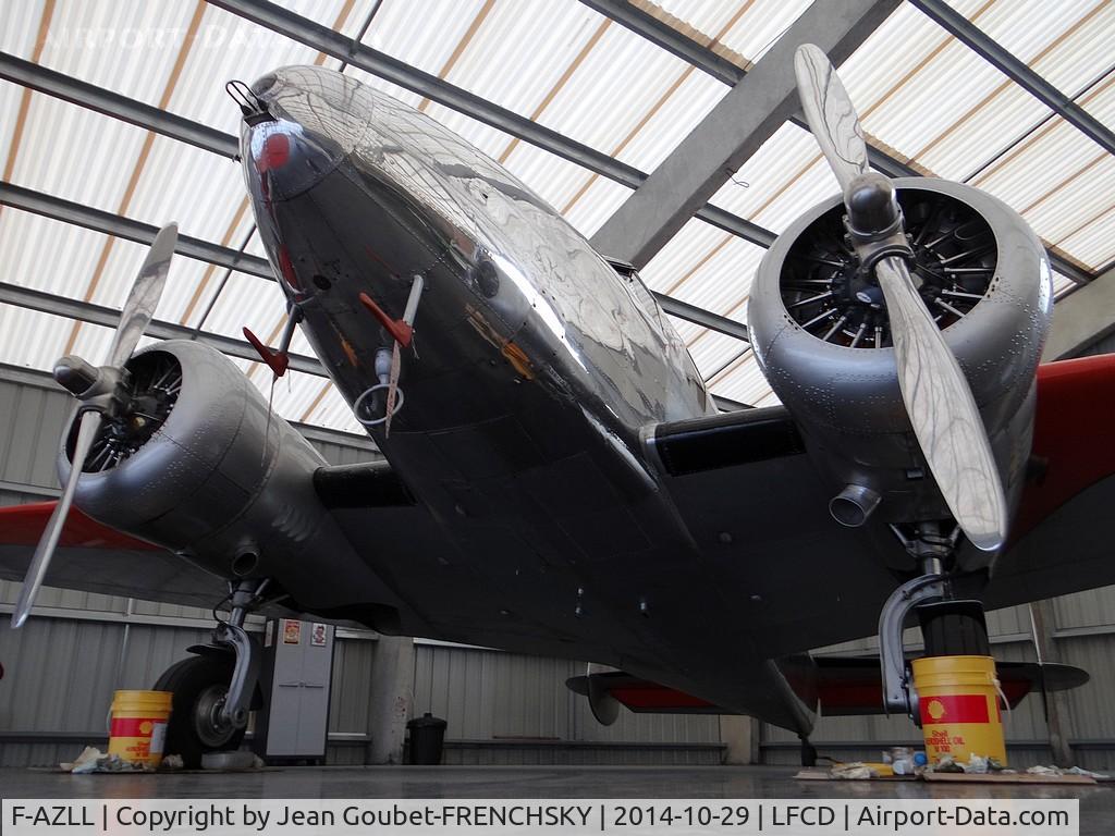 F-AZLL, 1941 Lockheed 12A Electra Junior C/N 1287, bt 8/11/99 Societe Le Gros Biplan Rouge, France (Bernard Chabbert) - used for the shooting of movie 