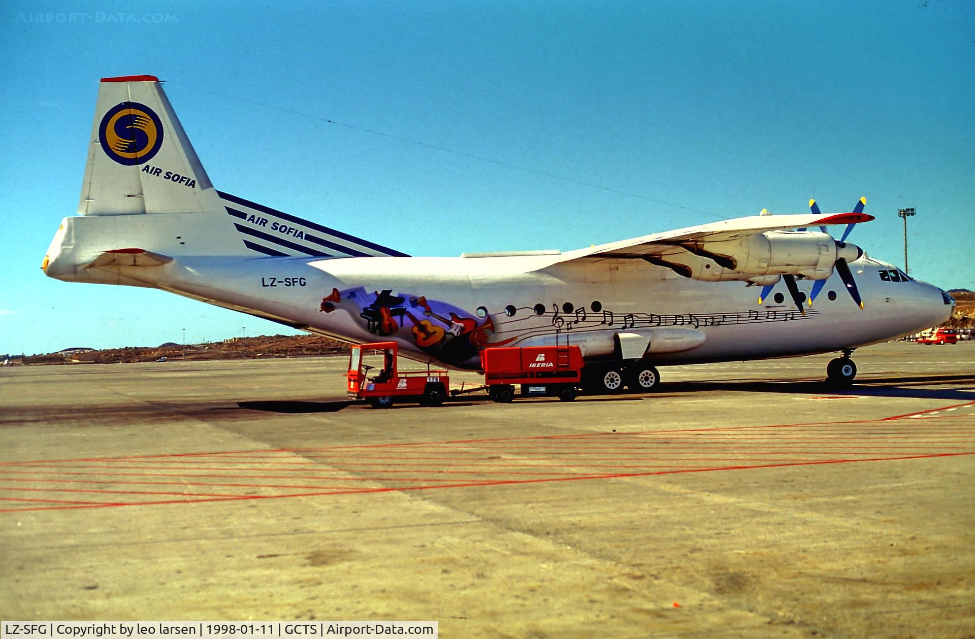 LZ-SFG, 1963 Antonov An-12 C/N 3341605, TFS Tenerife  11.1.98