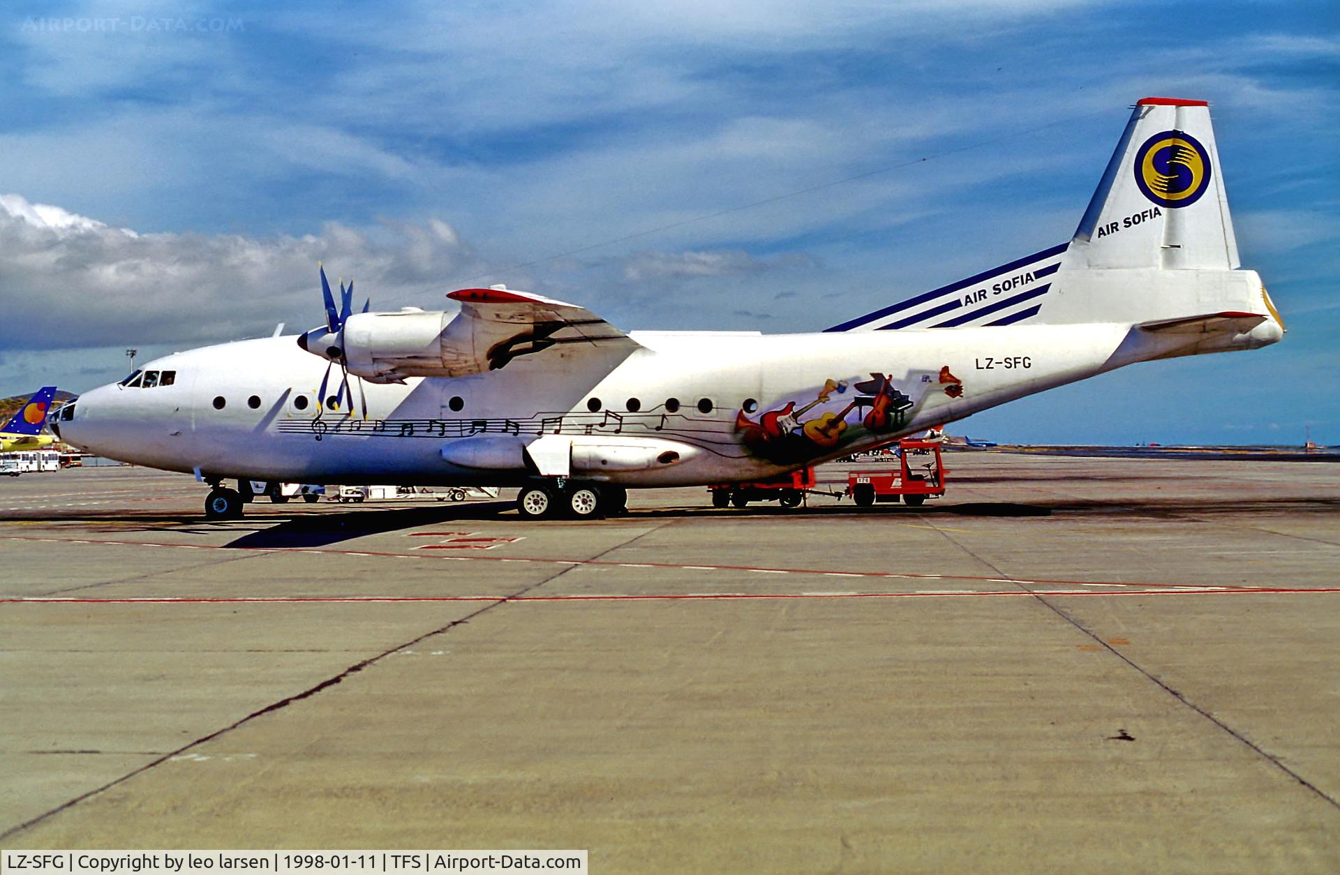 LZ-SFG, 1963 Antonov An-12 C/N 3341605, TFS Tenerife 11.1.98