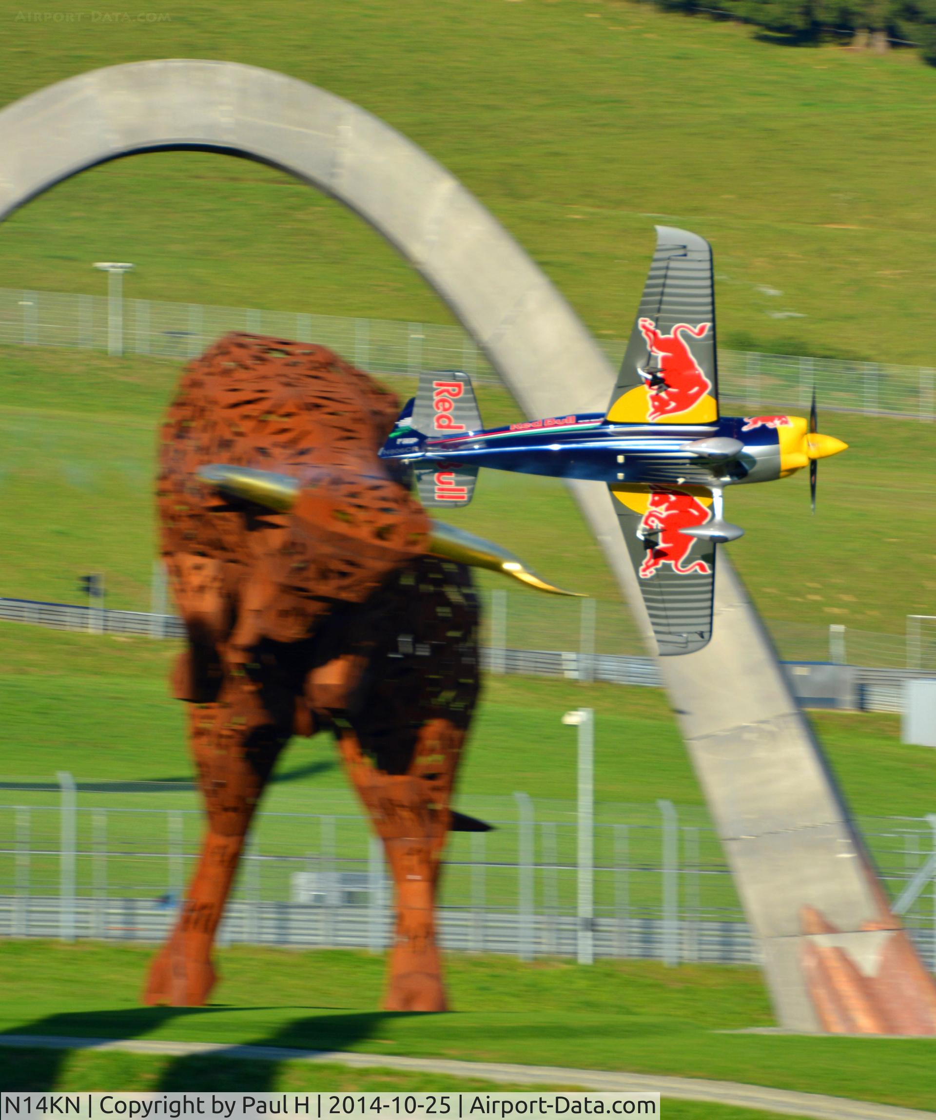 N14KN, Zivko Edge 540 C/N 0049V3, Kirby Chambliss, RedBull AirRace Finale 2014, Spielberg, Austria