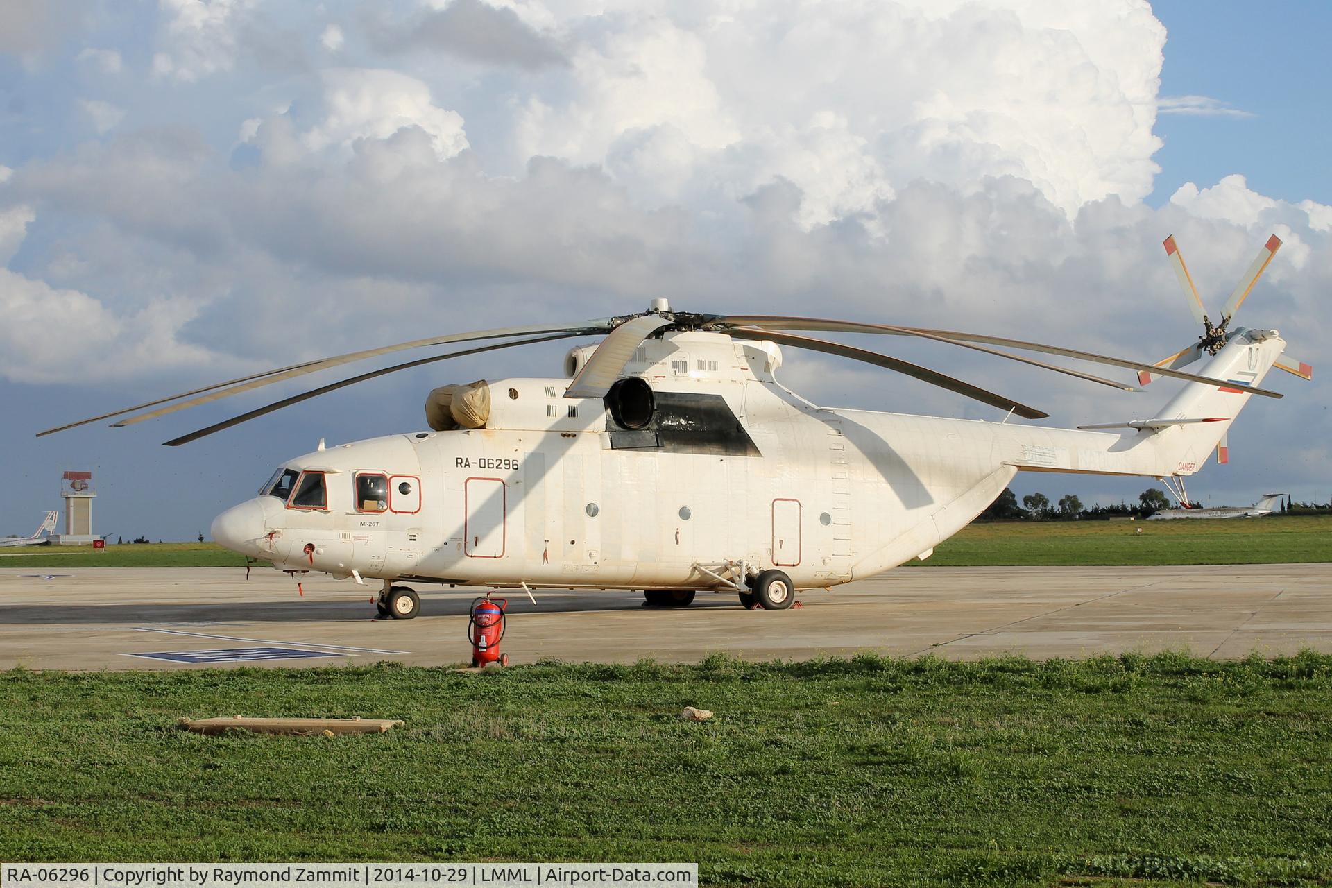 RA-06296, Mil Mi-26 Halo C/N 34001212112, Mil MI-26 RA-06296 Utair