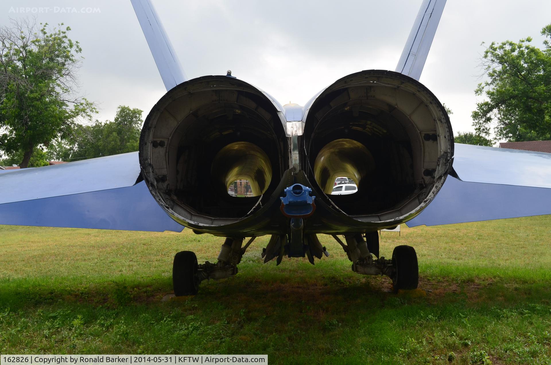 162826, McDonnell Douglas F/A-18A Hornet C/N 0338/A282, Fort Worth Aviation Museum