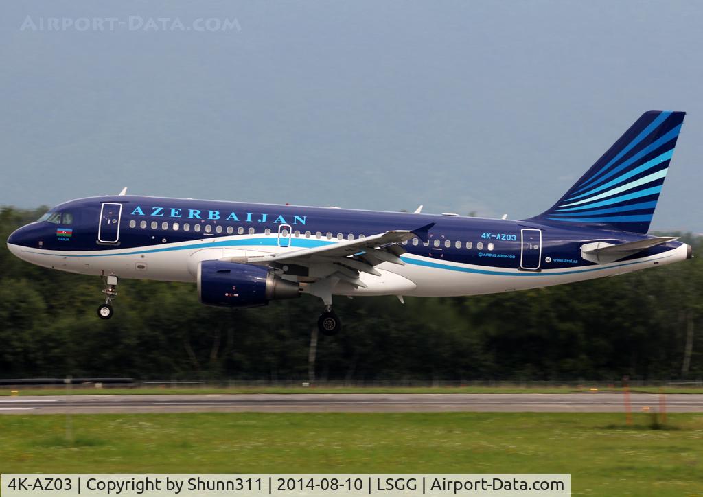 4K-AZ03, 2005 Airbus A319-111 C/N 2516, Landing rwy 23