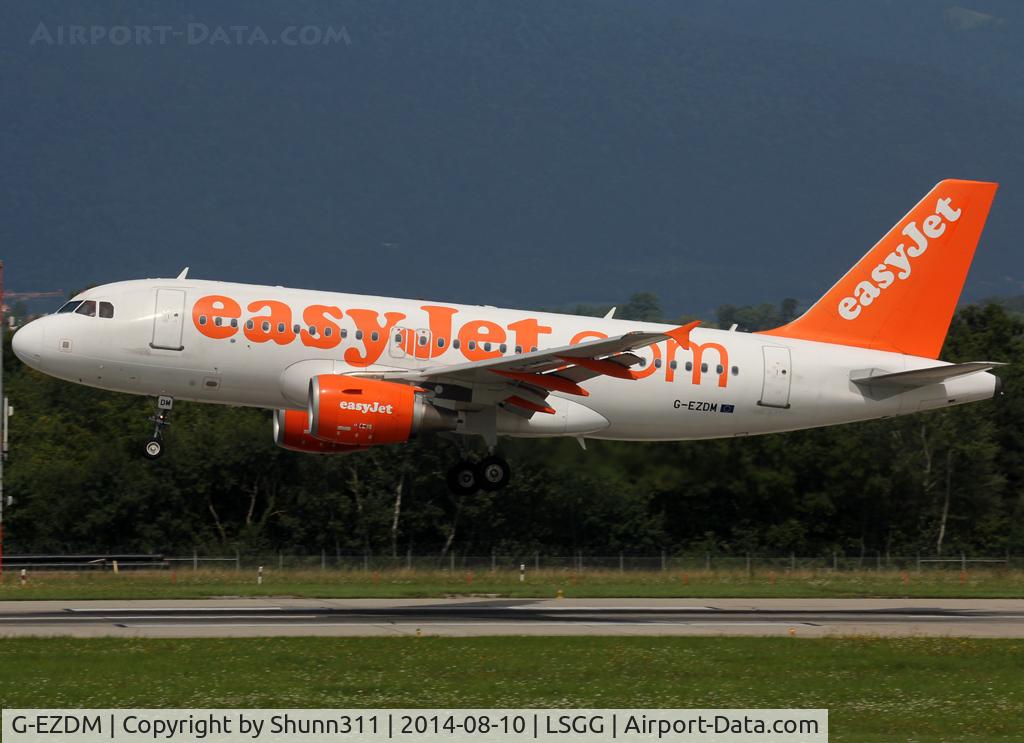 G-EZDM, 2008 Airbus A319-111 C/N 3571, Landing rwy 23