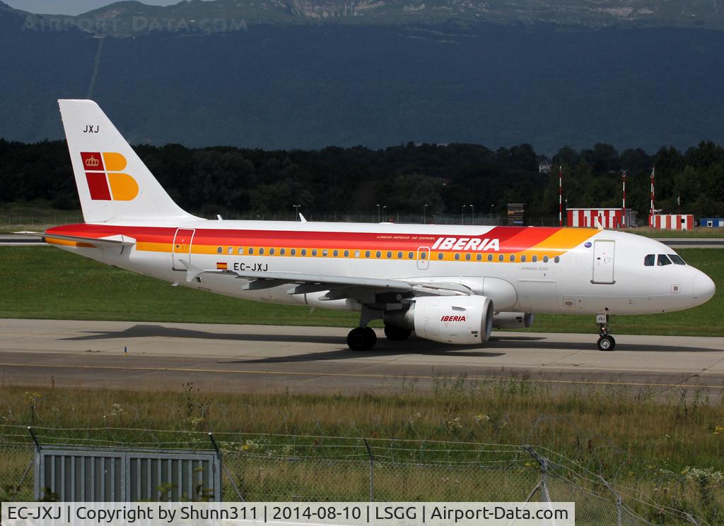 EC-JXJ, 2006 Airbus A319-111 C/N 2889, Taxiing holding point rwy 23 for departure...