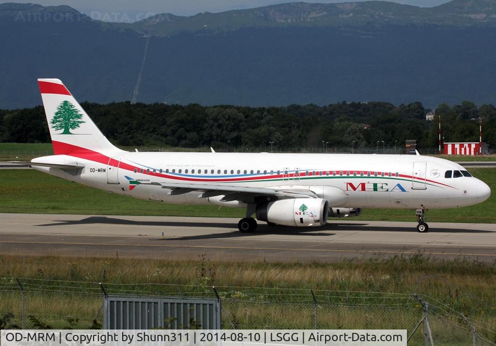 OD-MRM, 2011 Airbus A320-232 C/N 4632, Taxiing holding point rwy 23 for departure...