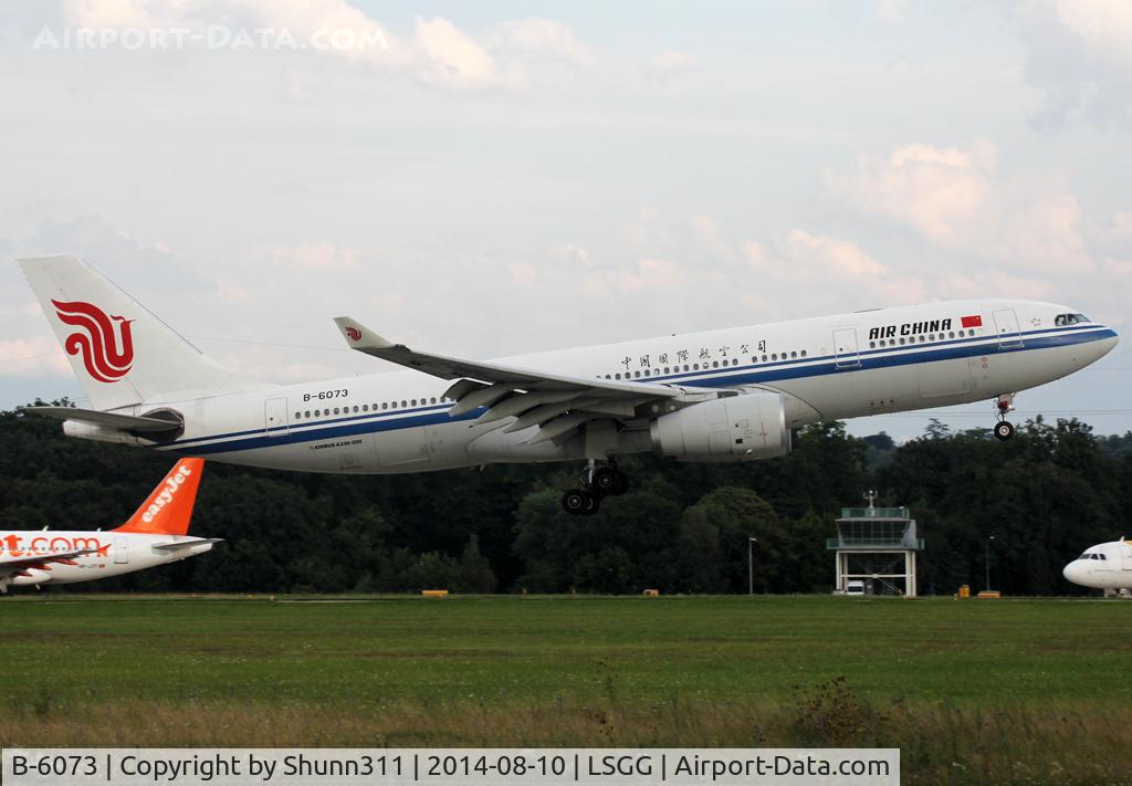 B-6073, 2006 Airbus A330-243 C/N 780, Landing rwy 23