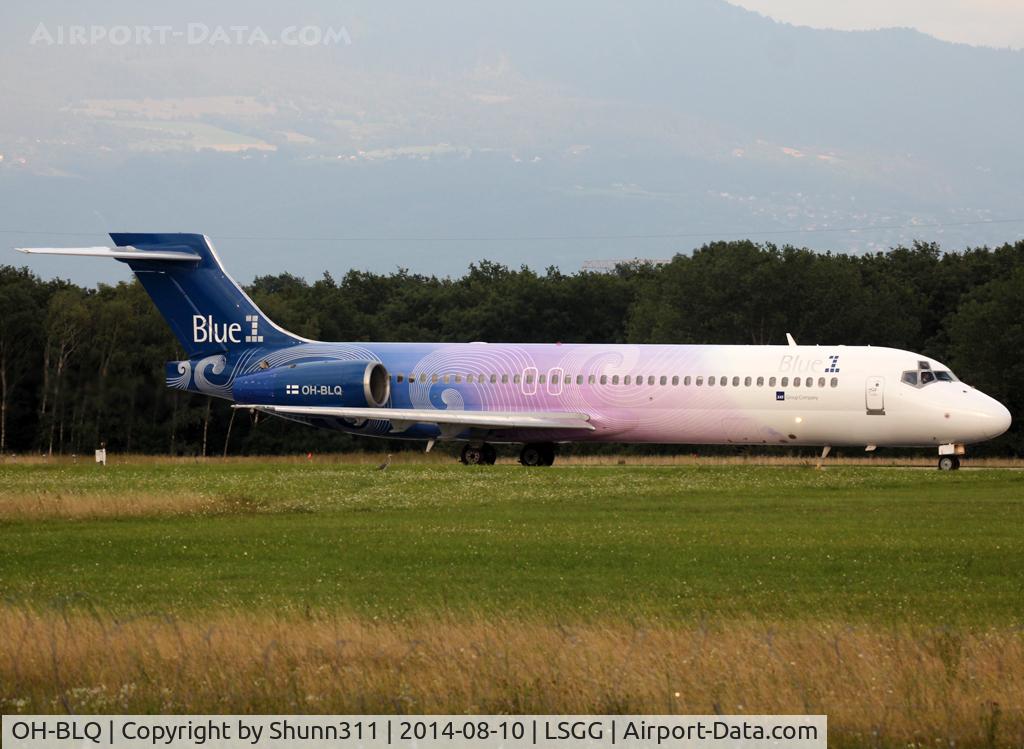 OH-BLQ, 2001 Boeing 717-2S3 C/N 55067, Lining up rwy 23 for departure...