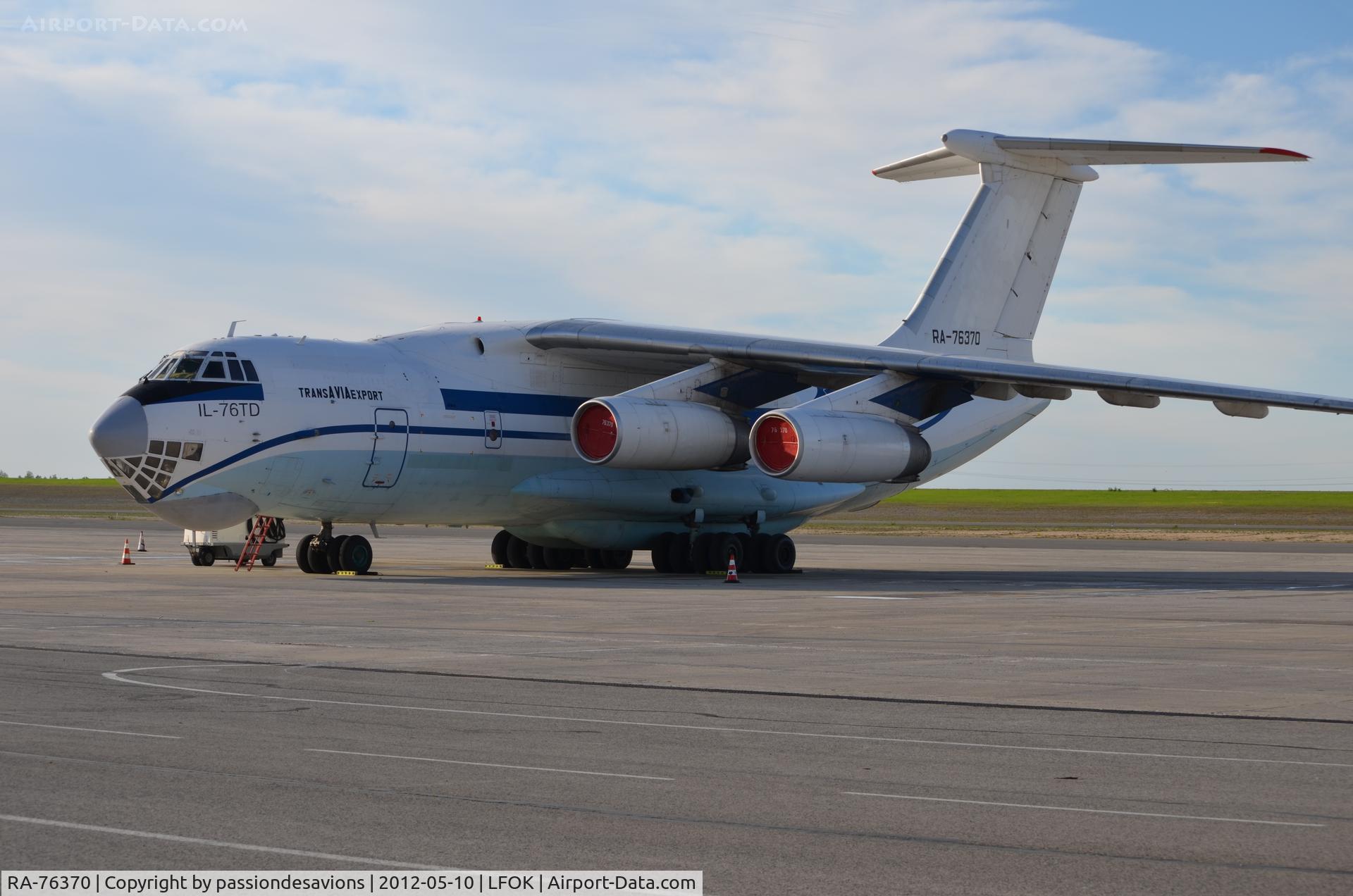 RA-76370, 1992 Ilyushin Il-76TD C/N 1023414458, ON the Apron Chalons-Vatry
