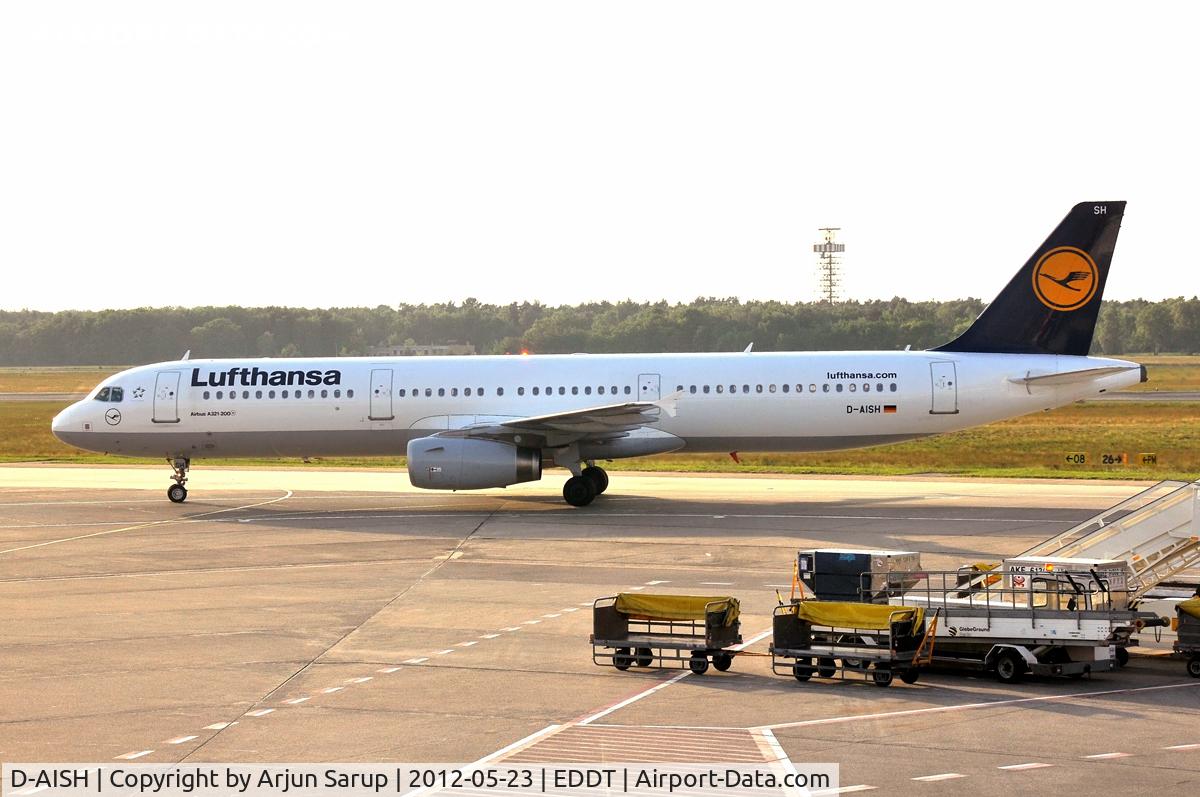 D-AISH, 2007 Airbus A321-231 C/N 3265, Evening arrival of 'Wetzlar' at Berlin-Tegel.