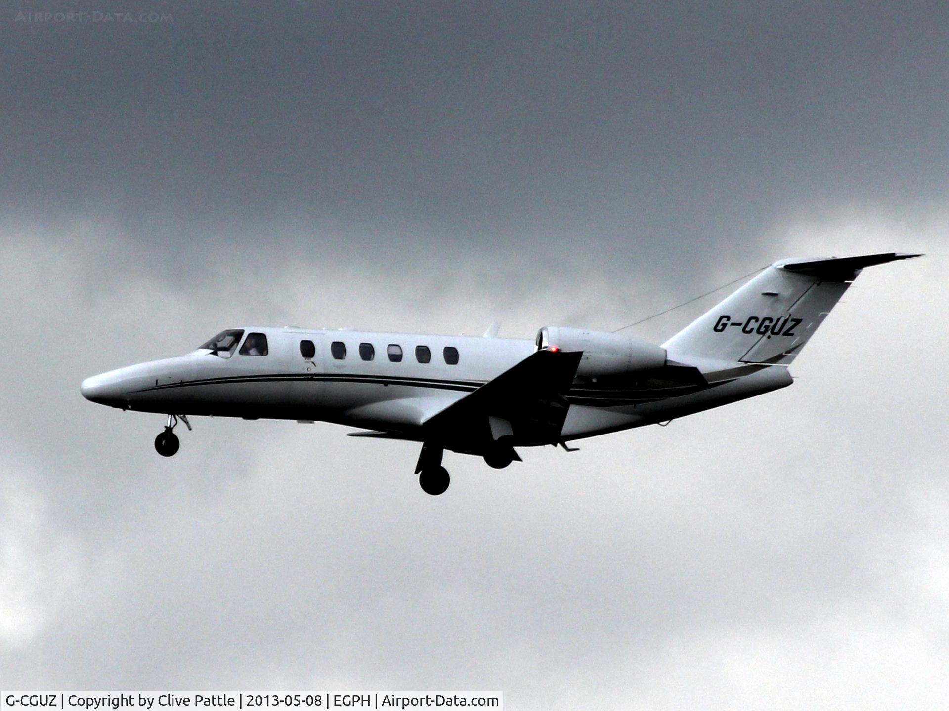 G-CGUZ, 2011 Cessna 525A  Citation CJ2+ C/N 525A-0473, About to land at Edinburgh