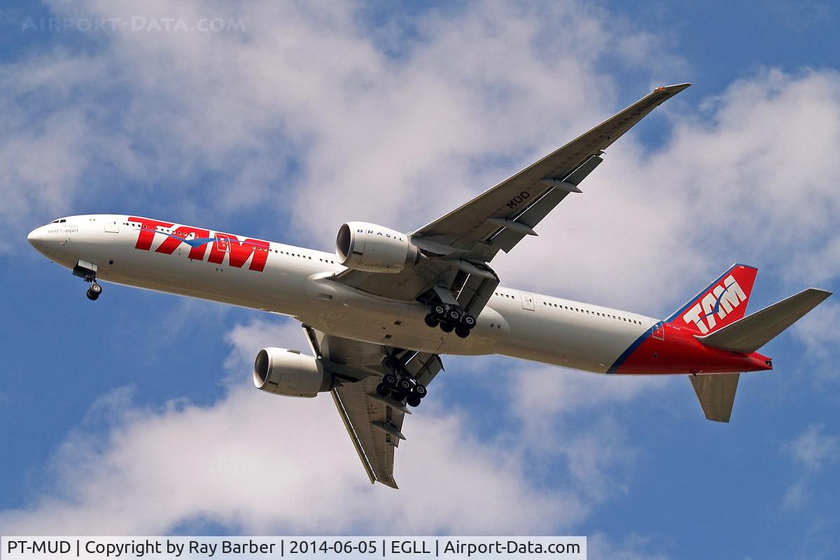 PT-MUD, 2008 Boeing 777-32W/ER C/N 37667, Boeing 777-32WER [37667] (TAM Brasil) Home~G 05/06/2014. On approach 27R.