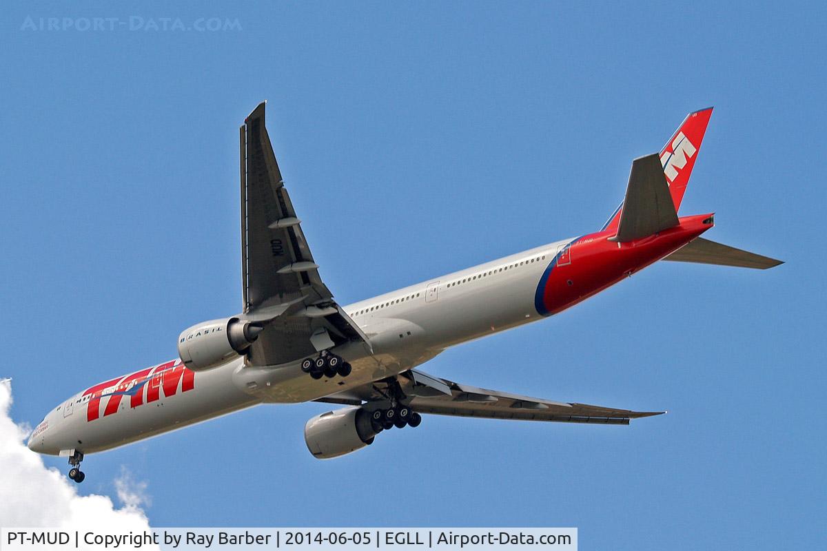 PT-MUD, 2008 Boeing 777-32W/ER C/N 37667, Boeing 777-32WER [37667] (TAM Brasil) Home~G 05/06/2014. On approach 27R.