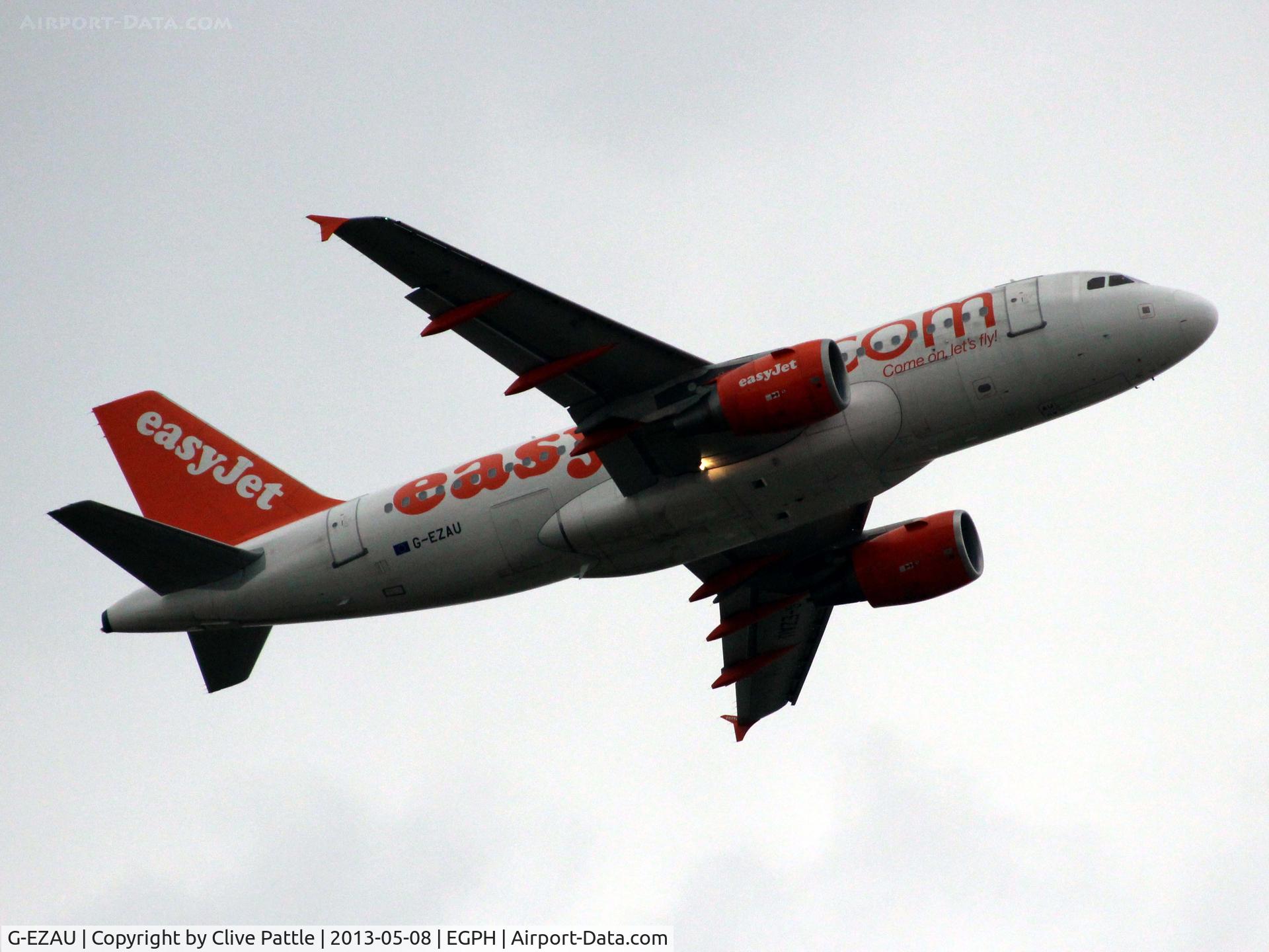 G-EZAU, 2006 Airbus A319-111 C/N 2795, Edinburgh action