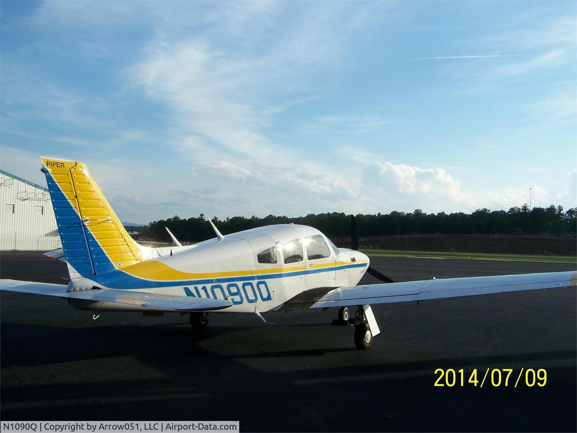 N1090Q, 1977 Piper PA-28R-201T Cherokee Arrow III C/N 28R-7703051, 1977 Piper PA-28R-201T