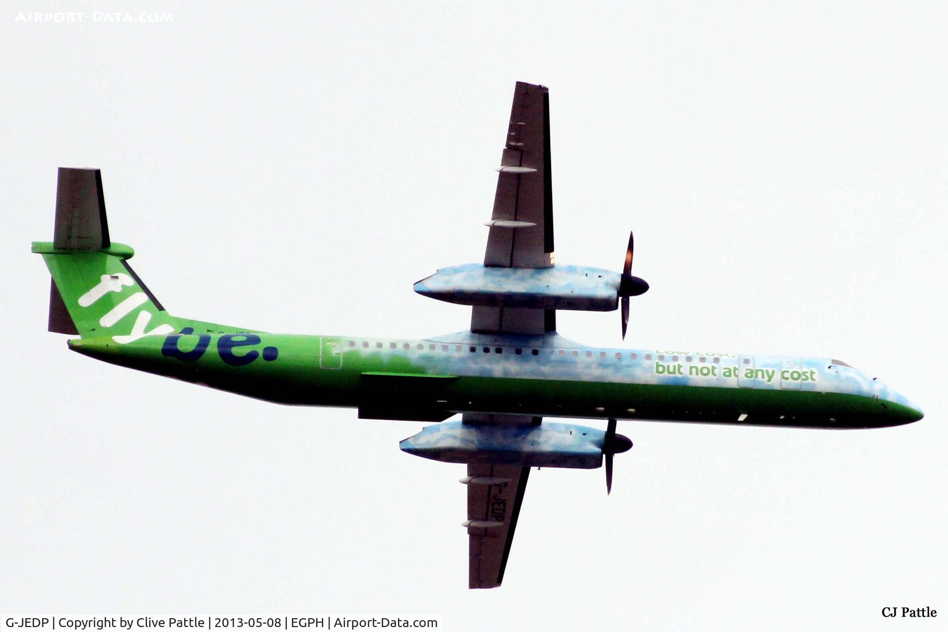 G-JEDP, 2003 De Havilland Canada DHC-8-402Q Dash 8 C/N 4085, Edinburgh action