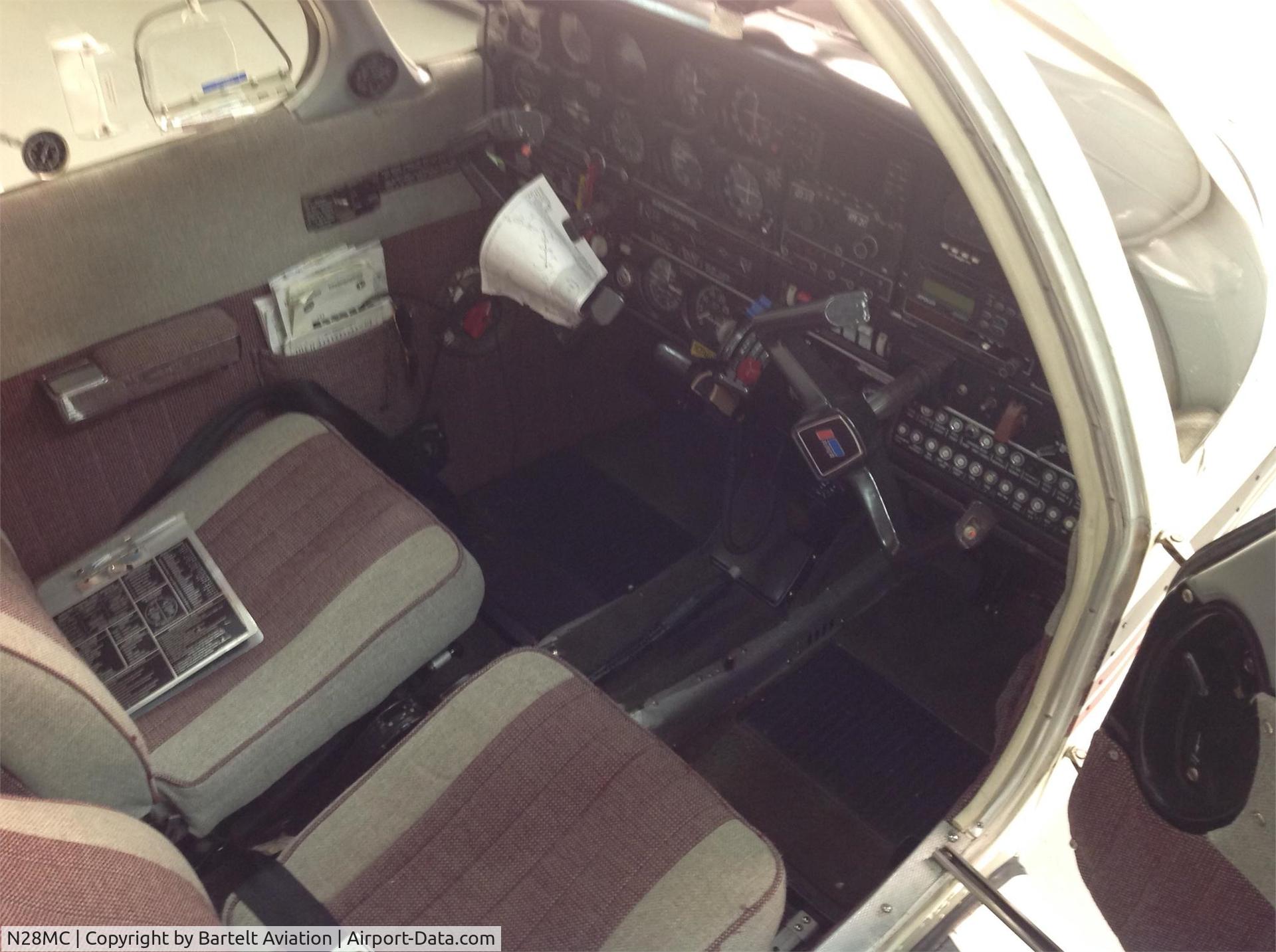 N28MC, Piper PA-28RT-201T Arrow IV C/N 28R-7931271, Piper PA-28RT-201T