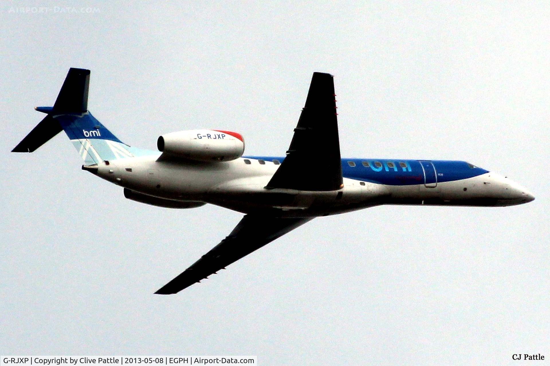 G-RJXP, 2001 Embraer ERJ-135ER (EMB-135ER) C/N 145431, Climb away from Edinburgh