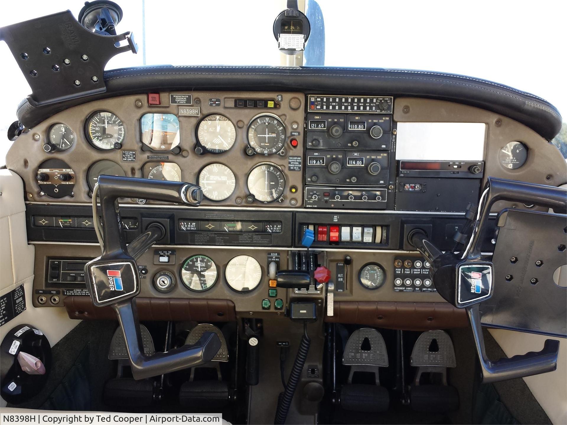 N8398H, 1981 Piper PA-28RT-201T Arrow IV C/N 28R-8131144, 1981 Piper PA-28RT-201T