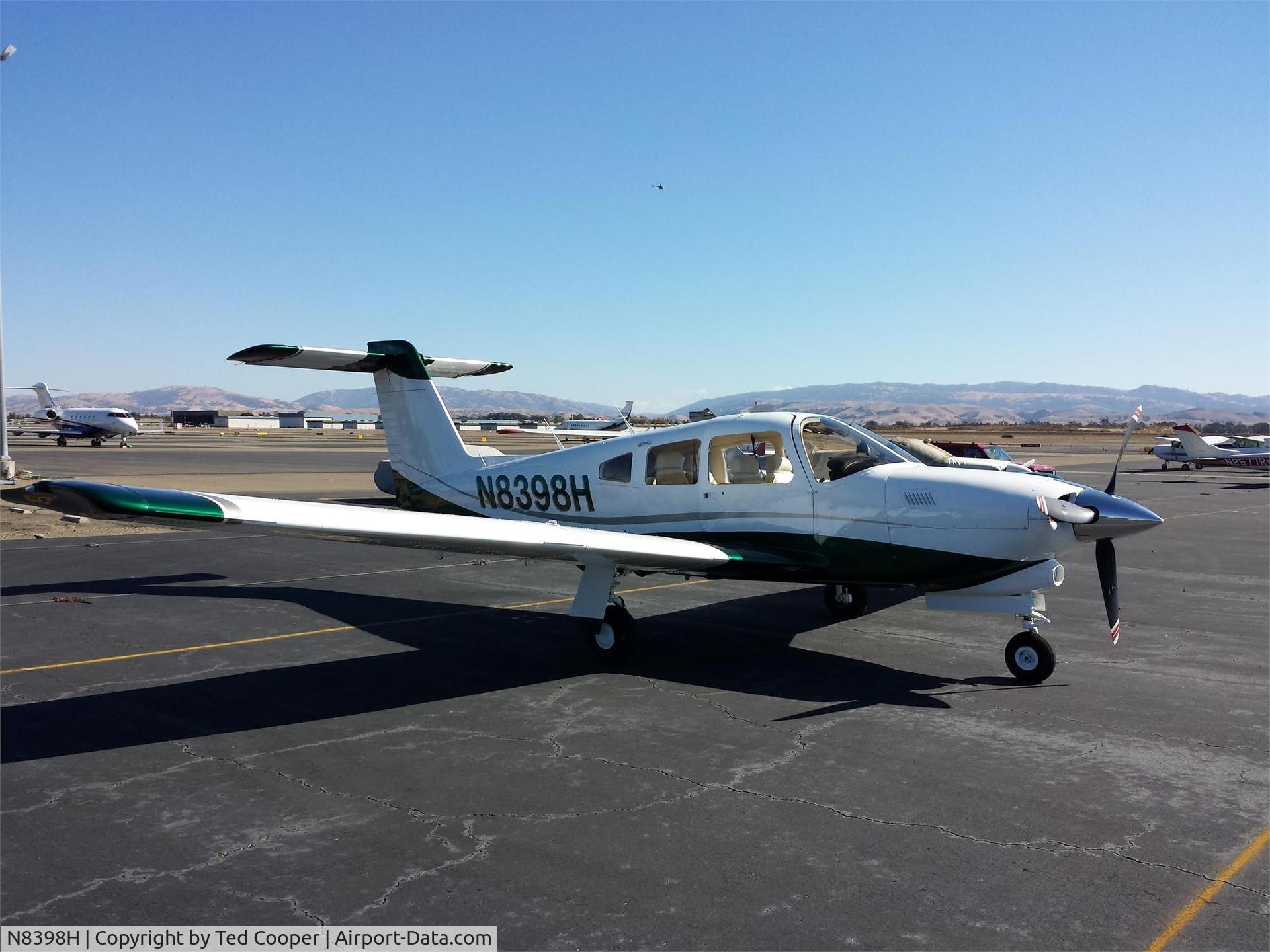 N8398H, 1981 Piper PA-28RT-201T Arrow IV C/N 28R-8131144, 1981 Piper PA-28RT-201T