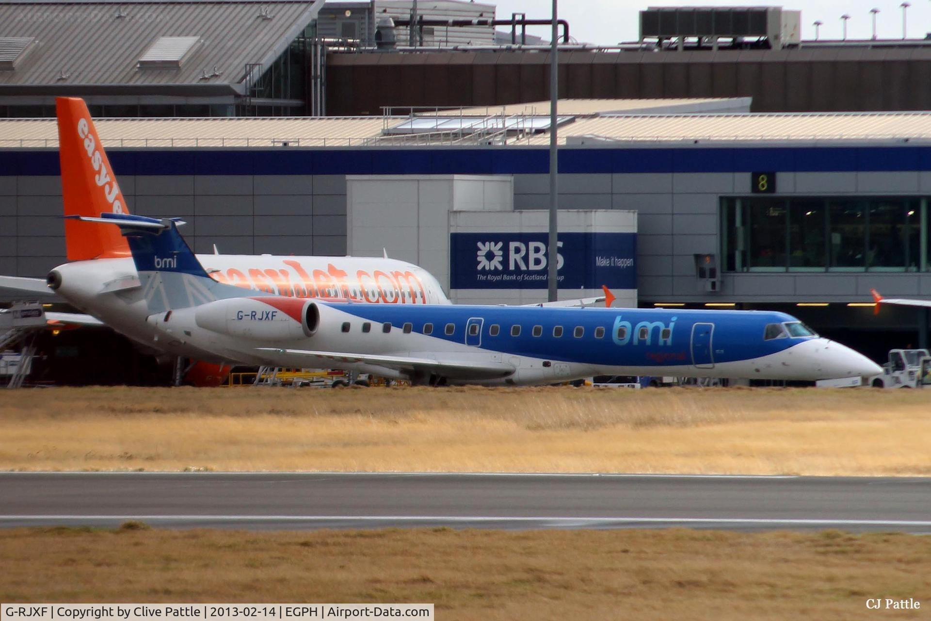 G-RJXF, 2000 Embraer EMB-145EP (ERJ-145EP) C/N 145280, Terminal action at Edinburgh