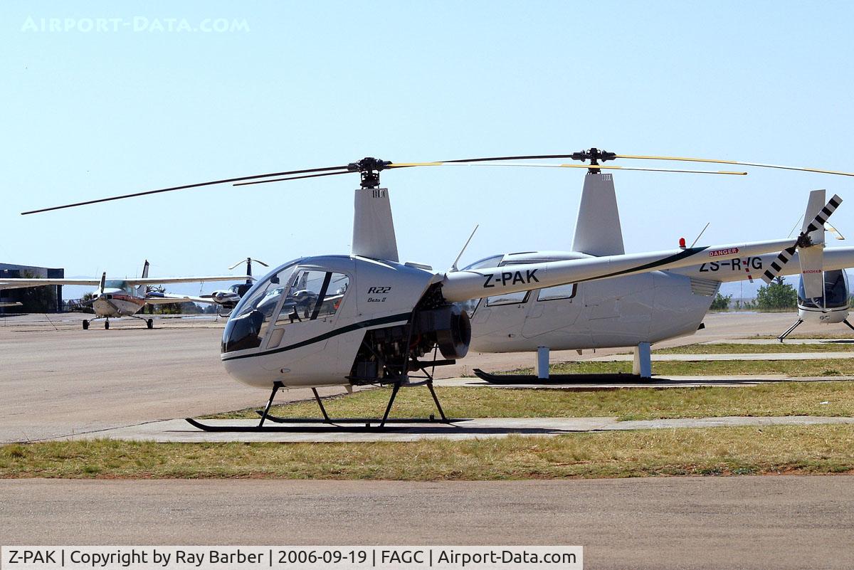 Z-PAK, 2004 Robinson R22 Beta II C/N 3663, Robinson R-22 Beta II [3663] Grand Central~ZS 19/09 2006