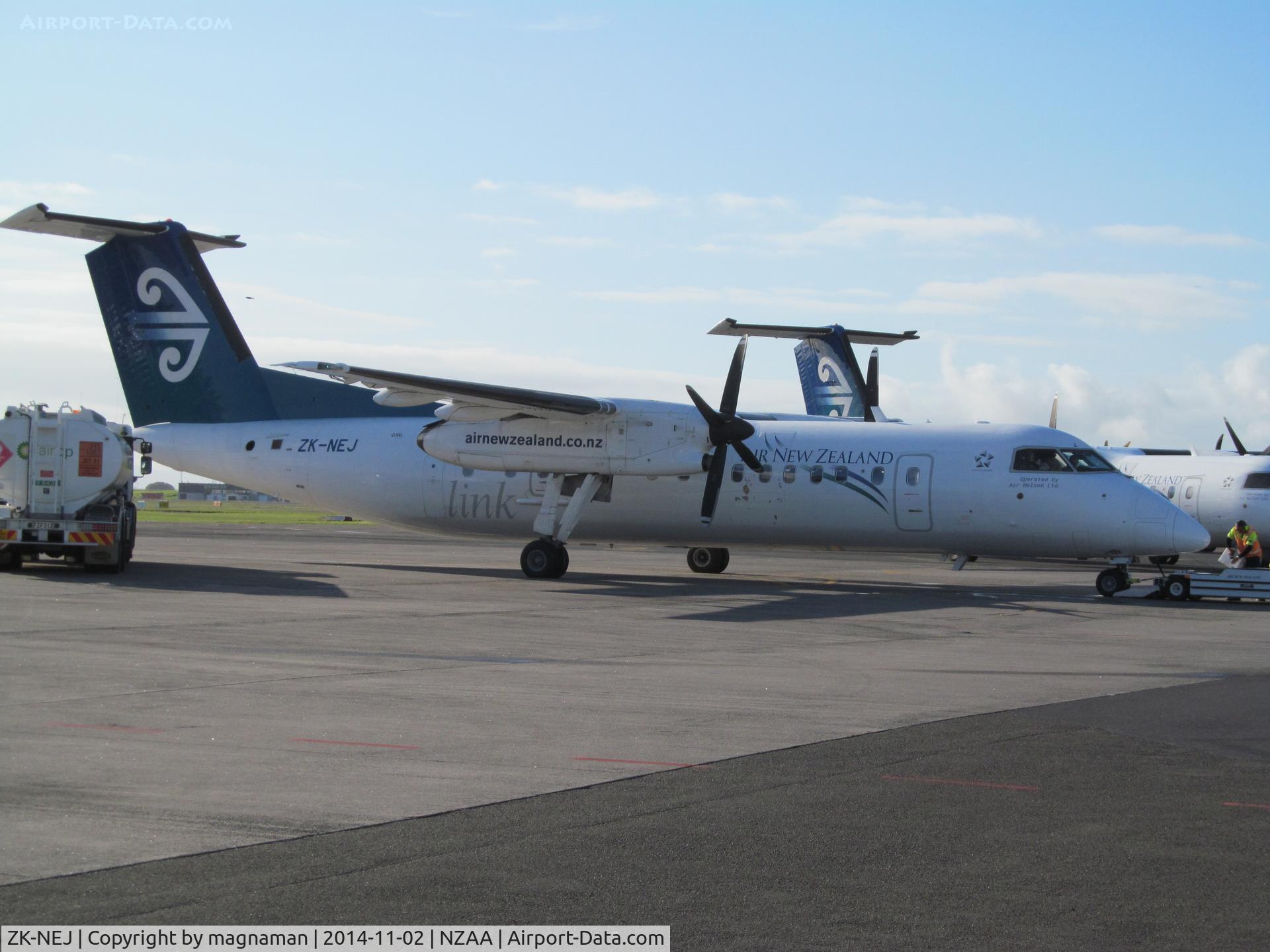 ZK-NEJ, 2006 De Havilland Canada DHC-8-311 Dash 8 C/N 625, still in old c/s