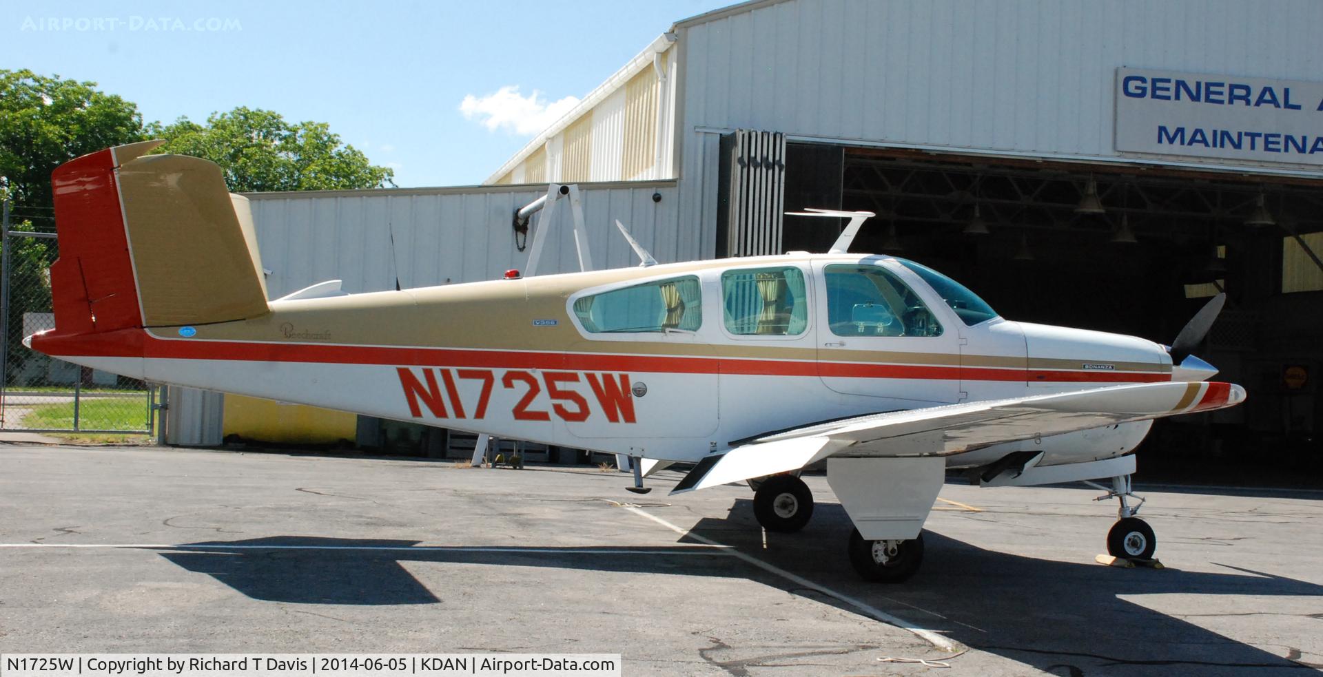 N1725W, 1972 Beech V35B Bonanza C/N D-9400, 1972 Beech V35B in Danville Va.