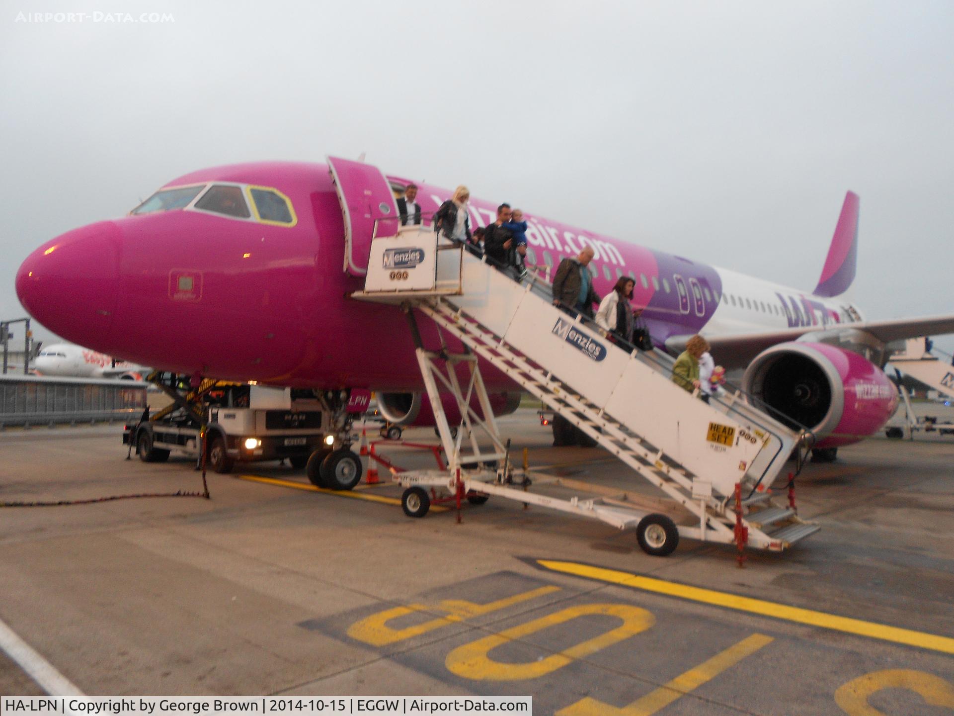HA-LPN, 2007 Airbus A320-232 C/N 3354, After touch-down from Skopje (LWSK)