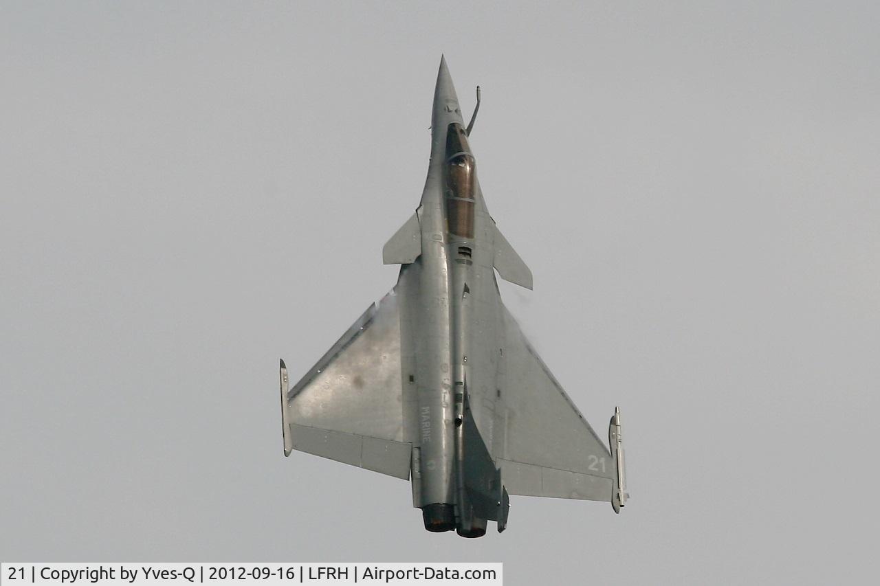 21, Dassault Rafale M C/N 21, French Naval Aviation Dassault Rafale M, Solo Display, Lann Bihoué Naval Air Base (LFRH-LRT) Open day 2012