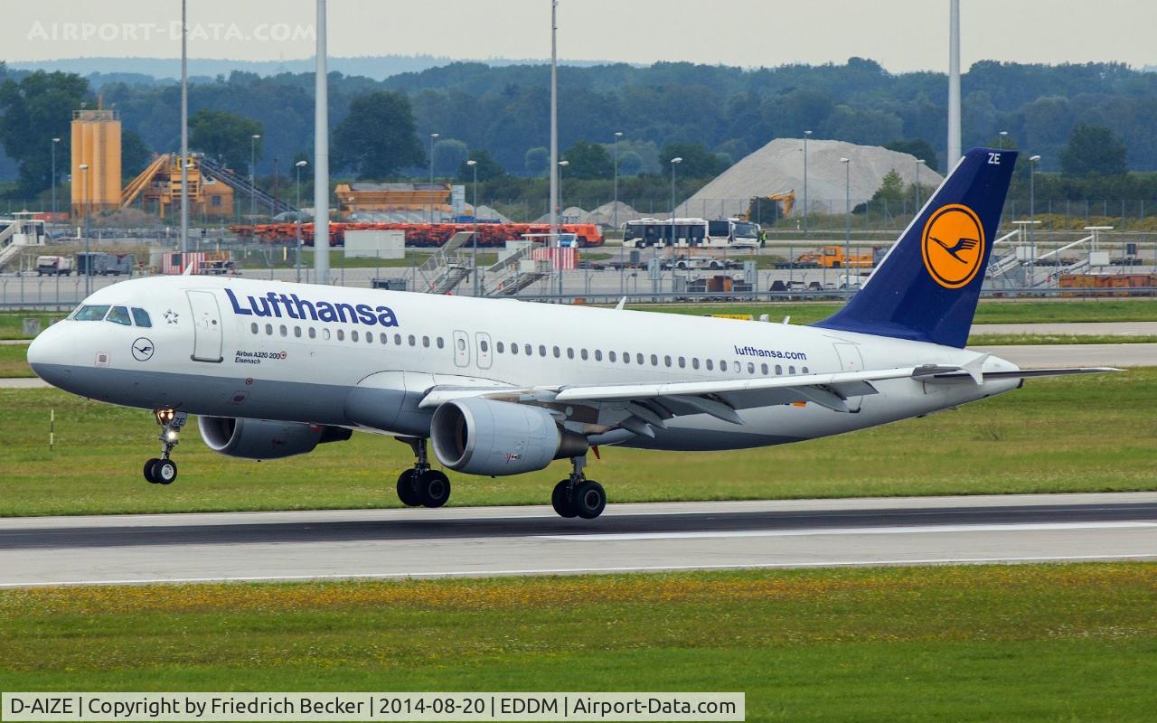 D-AIZE, 2010 Airbus A320-214 C/N 4261, moments prior touchdown