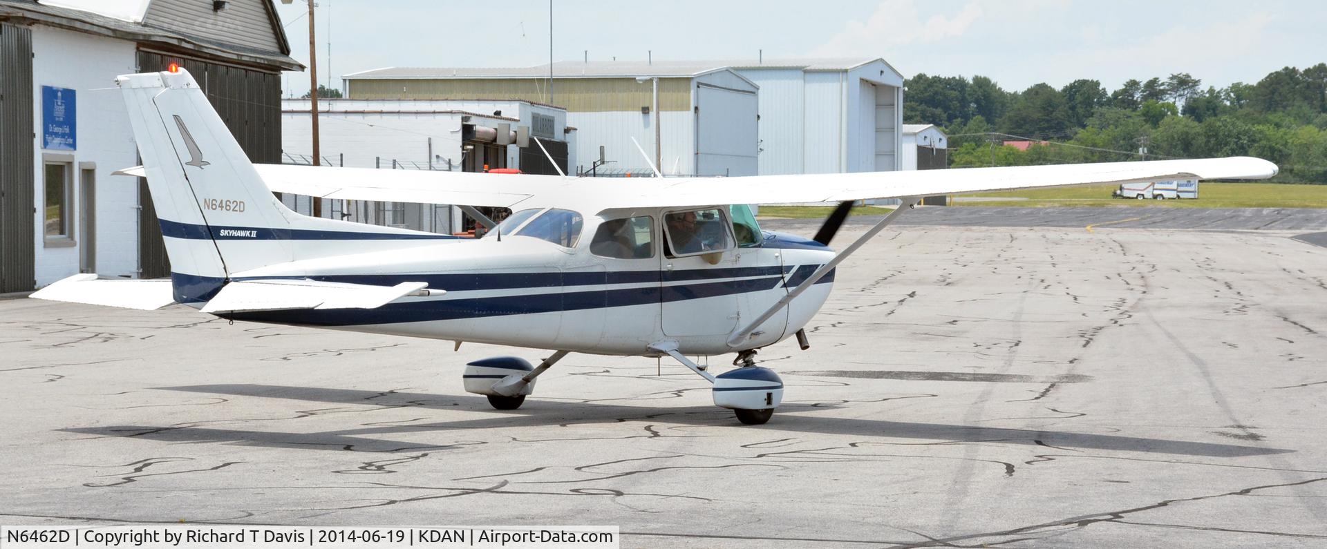 N6462D, 1979 Cessna 172N C/N 17272813, 1979 Cessna 172N in Danville Va.