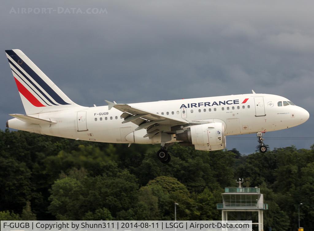 F-GUGB, 2003 Airbus A318-111 C/N 2059, Landing rwy 23