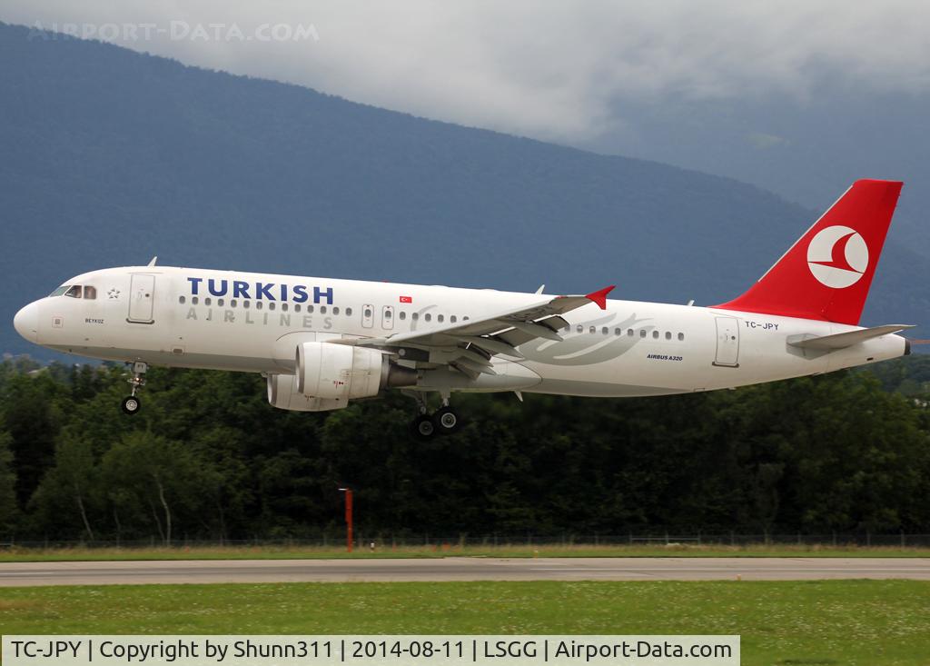 TC-JPY, 2009 Airbus A320-214 C/N 3949, Landing rwy 23