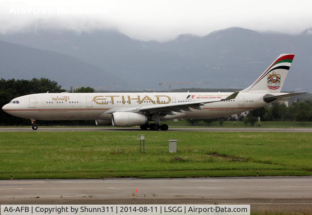 A6-AFB, 2009 Airbus A330-343X C/N 1081, Ready for take off rwy 23