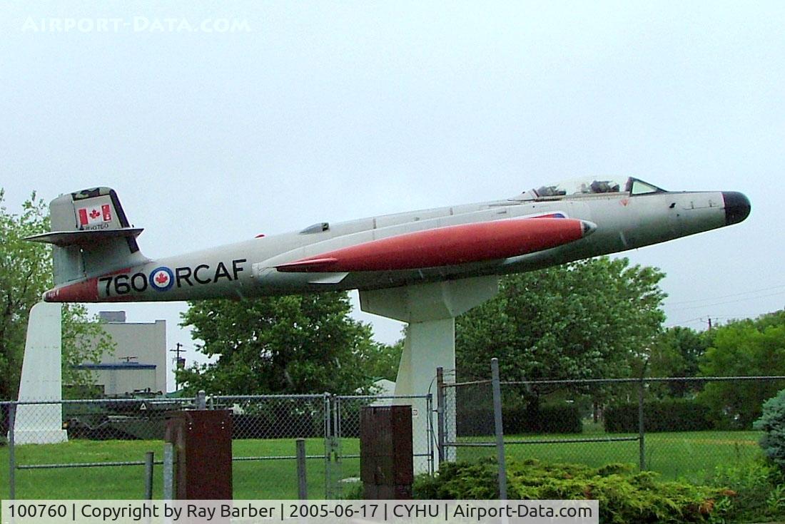 100760, Avro Canada CF-100 Mk.5 Canuck C/N 660, Avro Canada CF-100 Canuck Mk.5 [660] (Royal Canadian Air Force) St. Hubert~C 17/06/2005