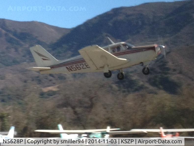 N5628P, 1959 Piper PA-24-250 Comanche C/N 24-698, Take off runway 04 Santa Paula KSZP pa 24 wheels going up.